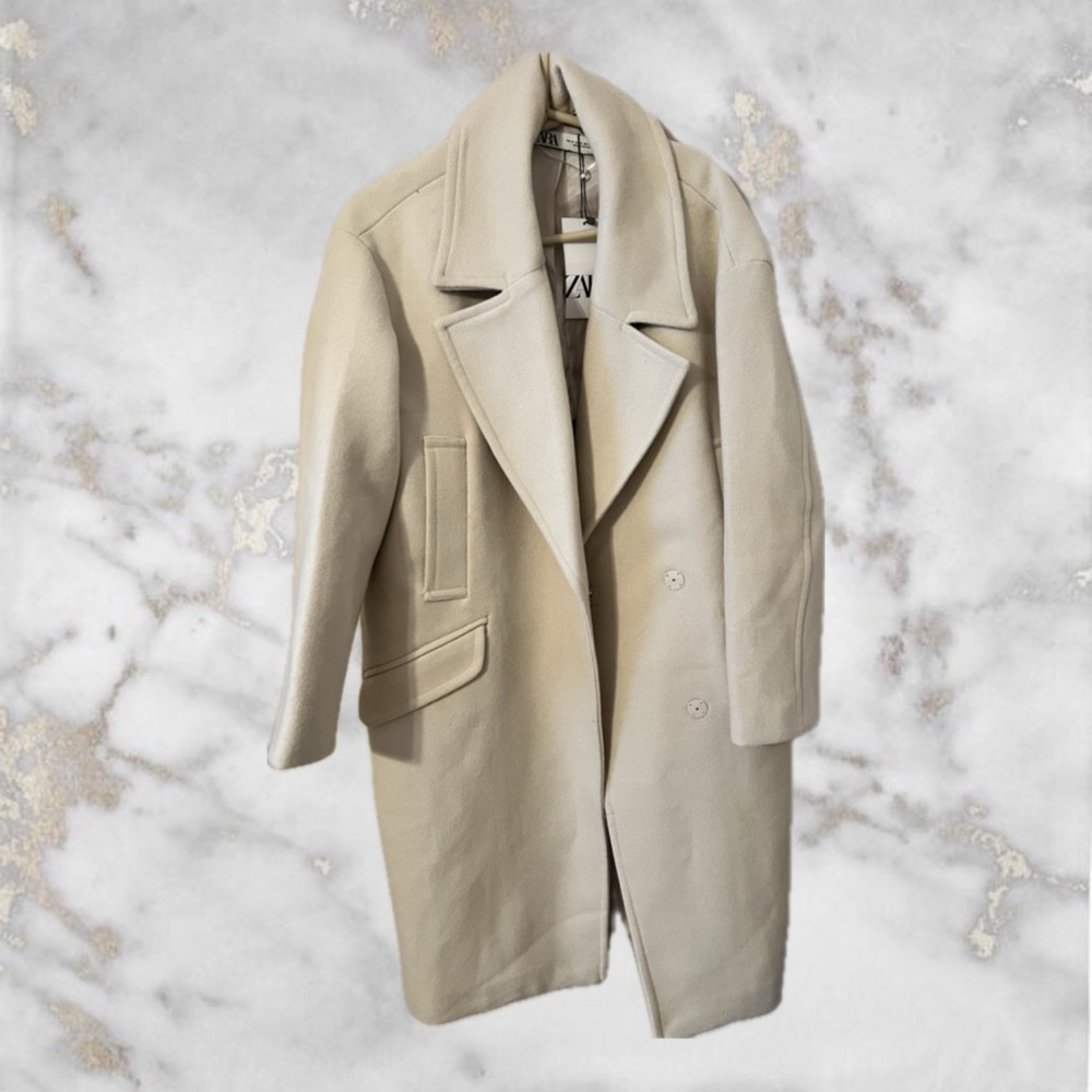 Elegant Beige Women's Coat